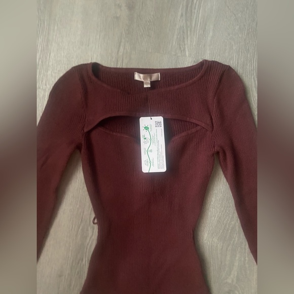 Guess Ribbed Bodysuit NWT Semi Backless - Picture 3 of 8